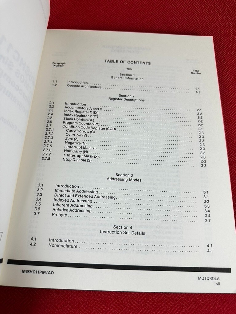M68HC11, HCMOS Single-Chip Microcomputer Programmer Reference Manual Tech Book