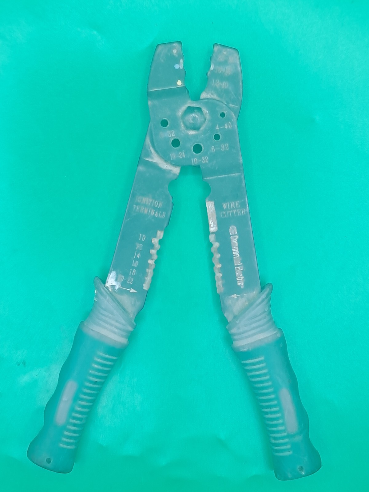 Commercial Electric Wire Cutter- Ignition Terminals - Pre-Owned