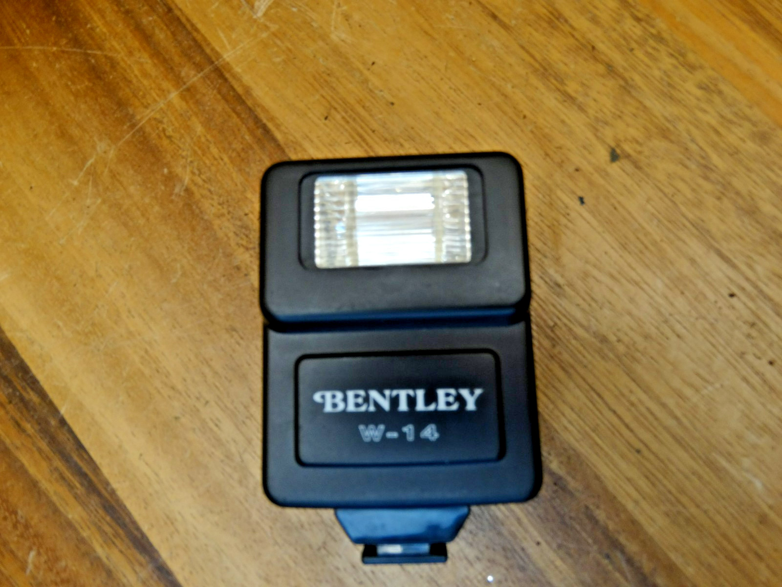 Bentley W-14 Camera Flash