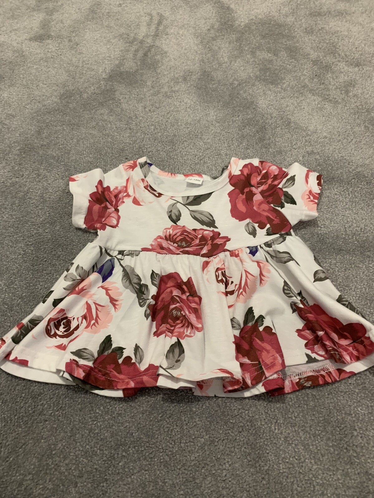 baby girl Pat Pat white and red floral top age 12-18M