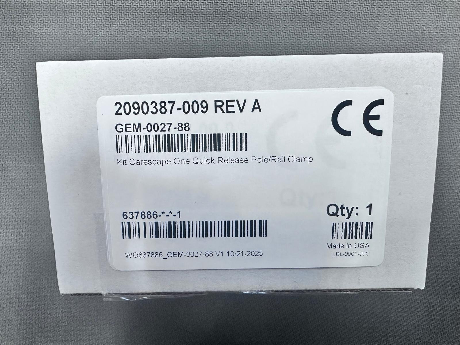 GE Medical Kit Carescape One Quick Release Pole/Rail Clamp 2090387-009