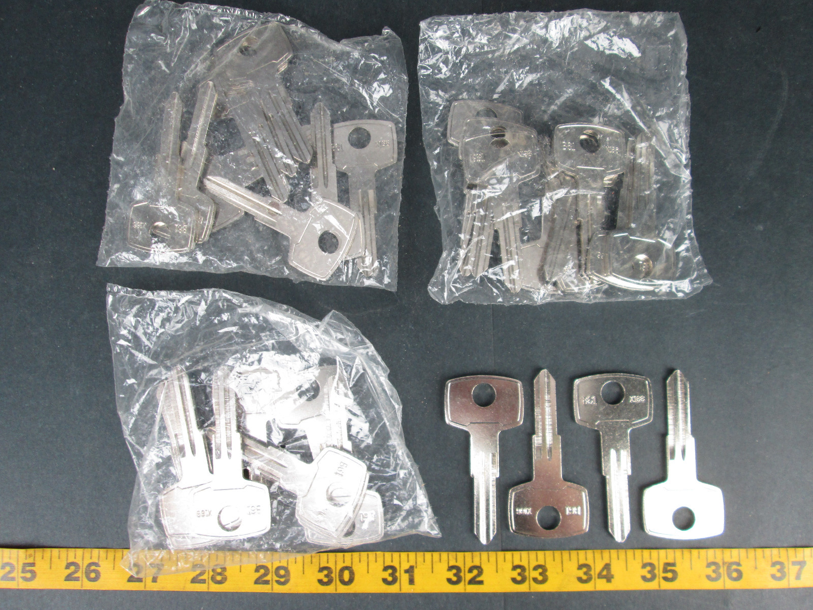 Lot of 34 Chrome Key Blanks Model No B61 X166 New Old Stock Free Shipping SKULGS