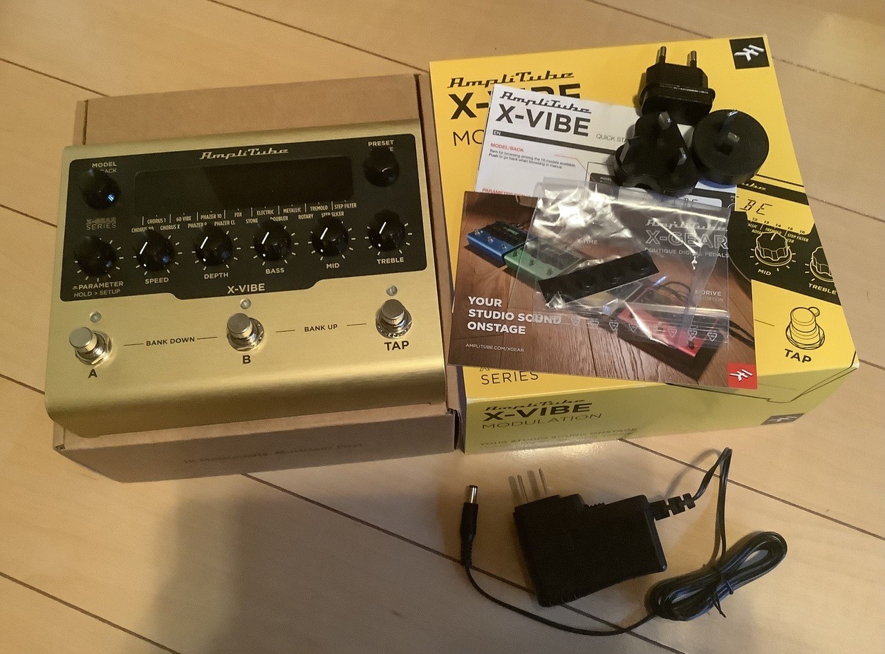 IK Multimedia Amplitube X Vibe Chorus Multi Effect Pedal Used MIDI Compatible