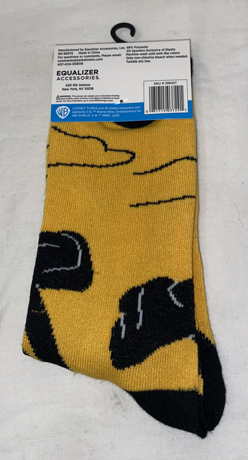Looney Tunes Daffy Duck Novelty Crew Socks 1 Pair Size 9-13 NWT