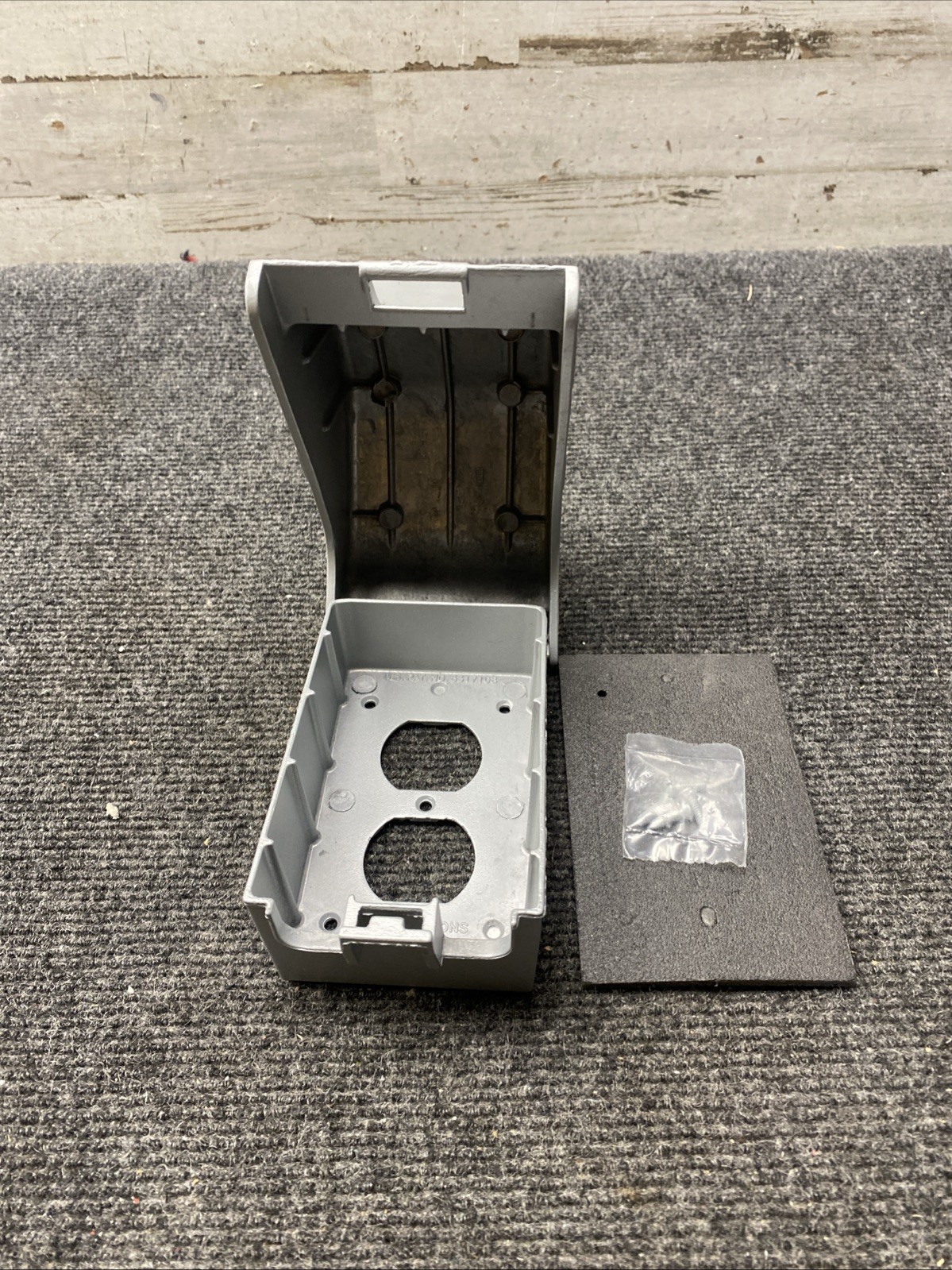NOS Hubbell WP8M Weatherproof