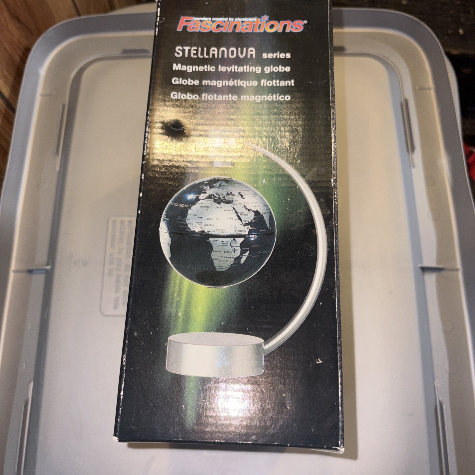 Magnetic Levitating Globe Fascinations Stellanova Series Computer Control - BLUE