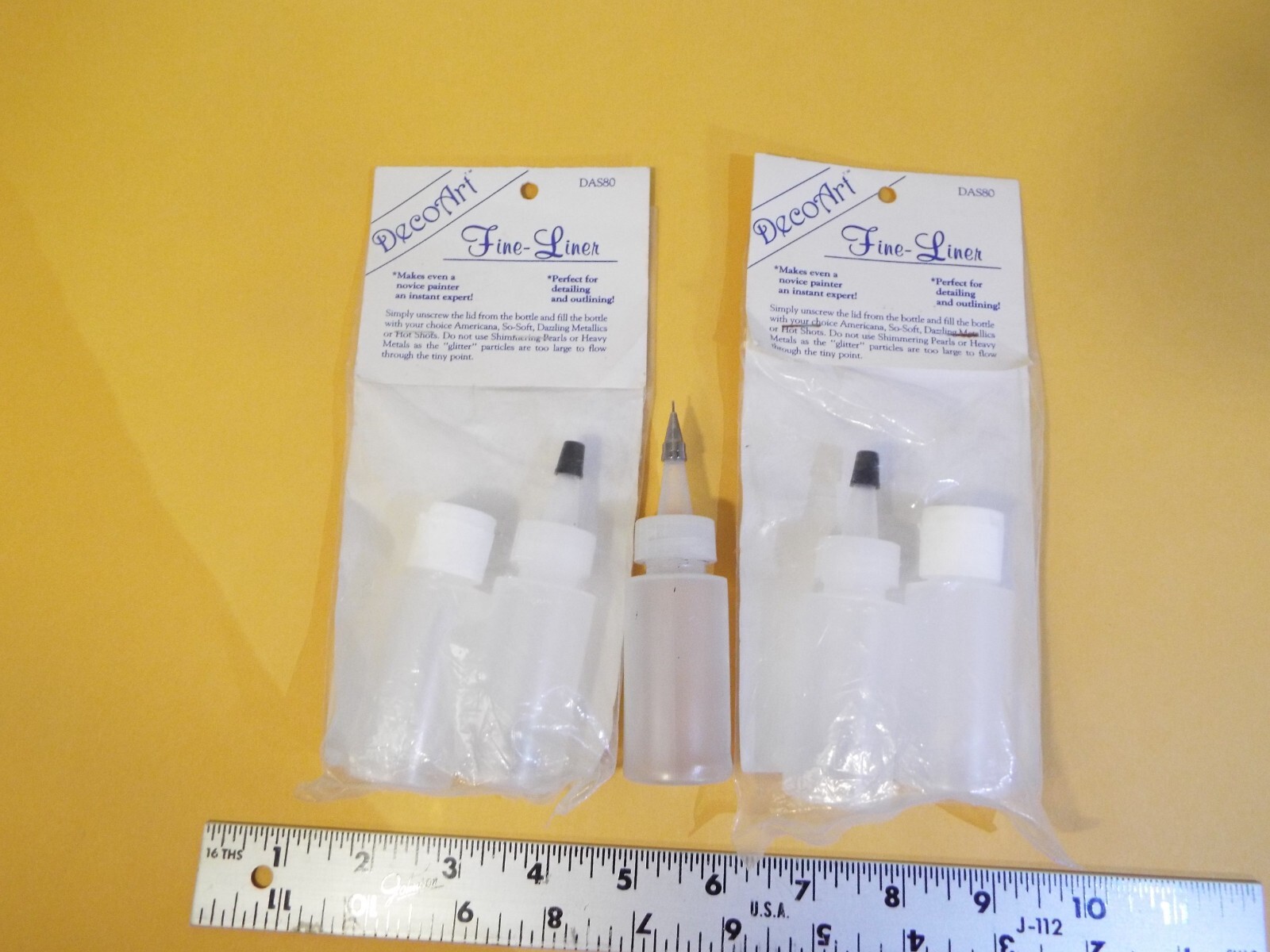 DECOART FINE-LINER-DETAILING-PLASTIC-NEEDLE PRECISION TIP APPLICATOR BOTTLES***