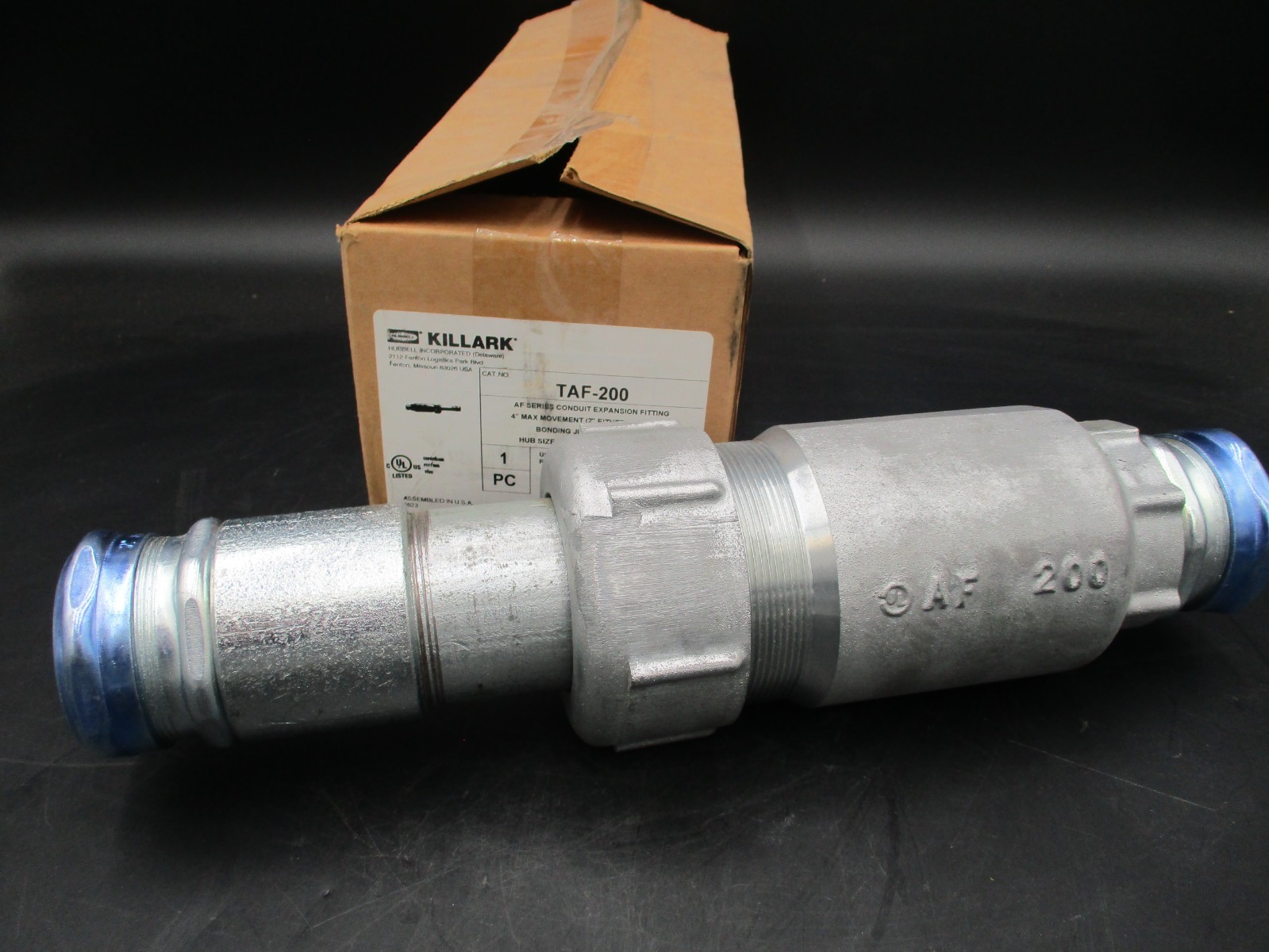 NEW KILLARK TAF-200 EMT EXPANSION COUPLING 2" FITTING 4" MOVEMENT FOR THINWALL