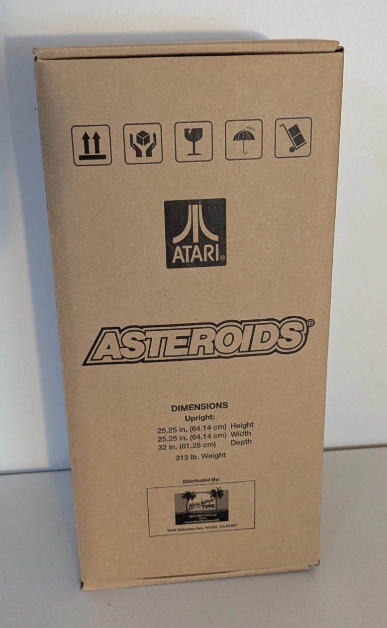 New Wave Toys Replicade Asteroids Arcade Video Game Atari 1/6 Scale