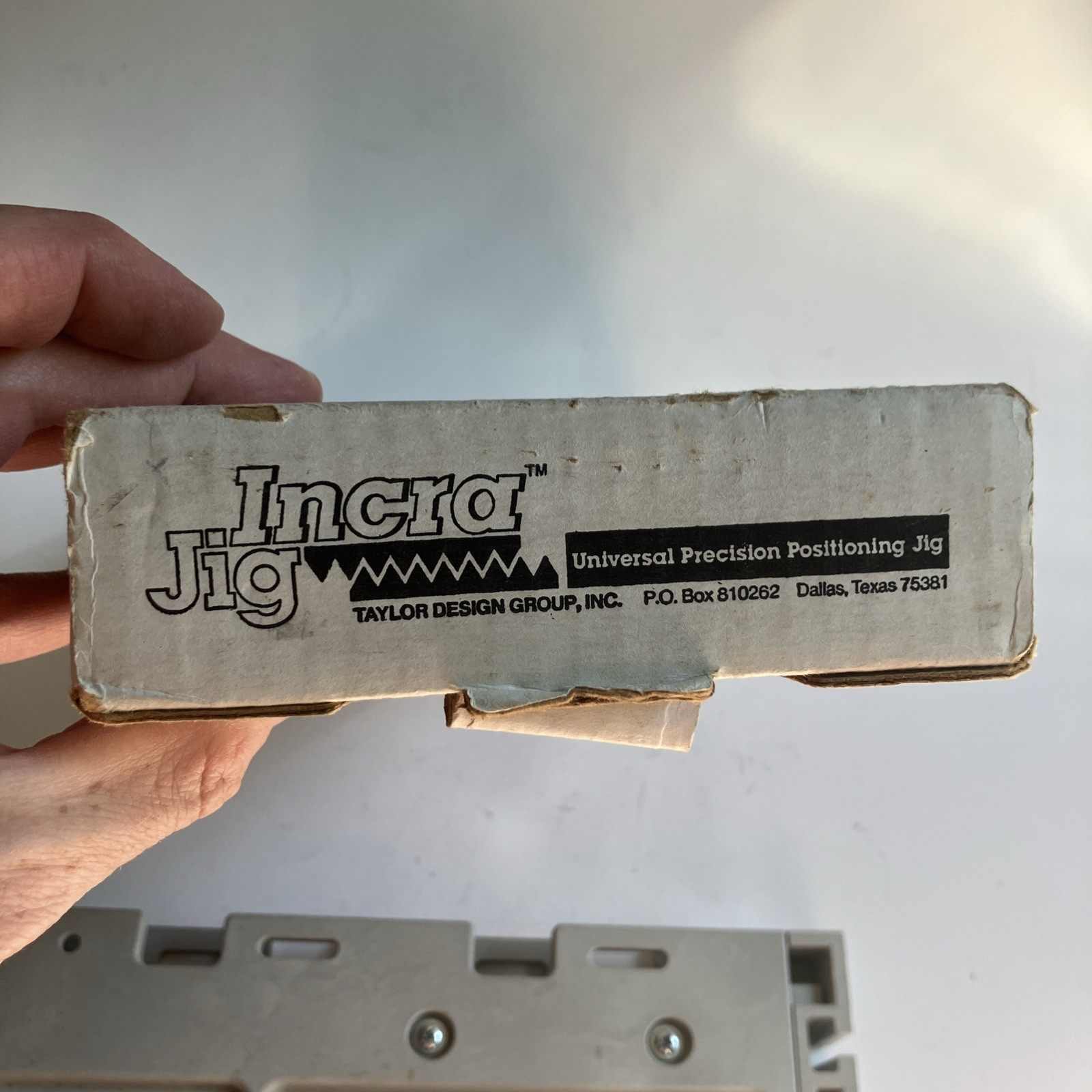 Incra Jig Universal Precision Positioning Jig | No Extra Hardware