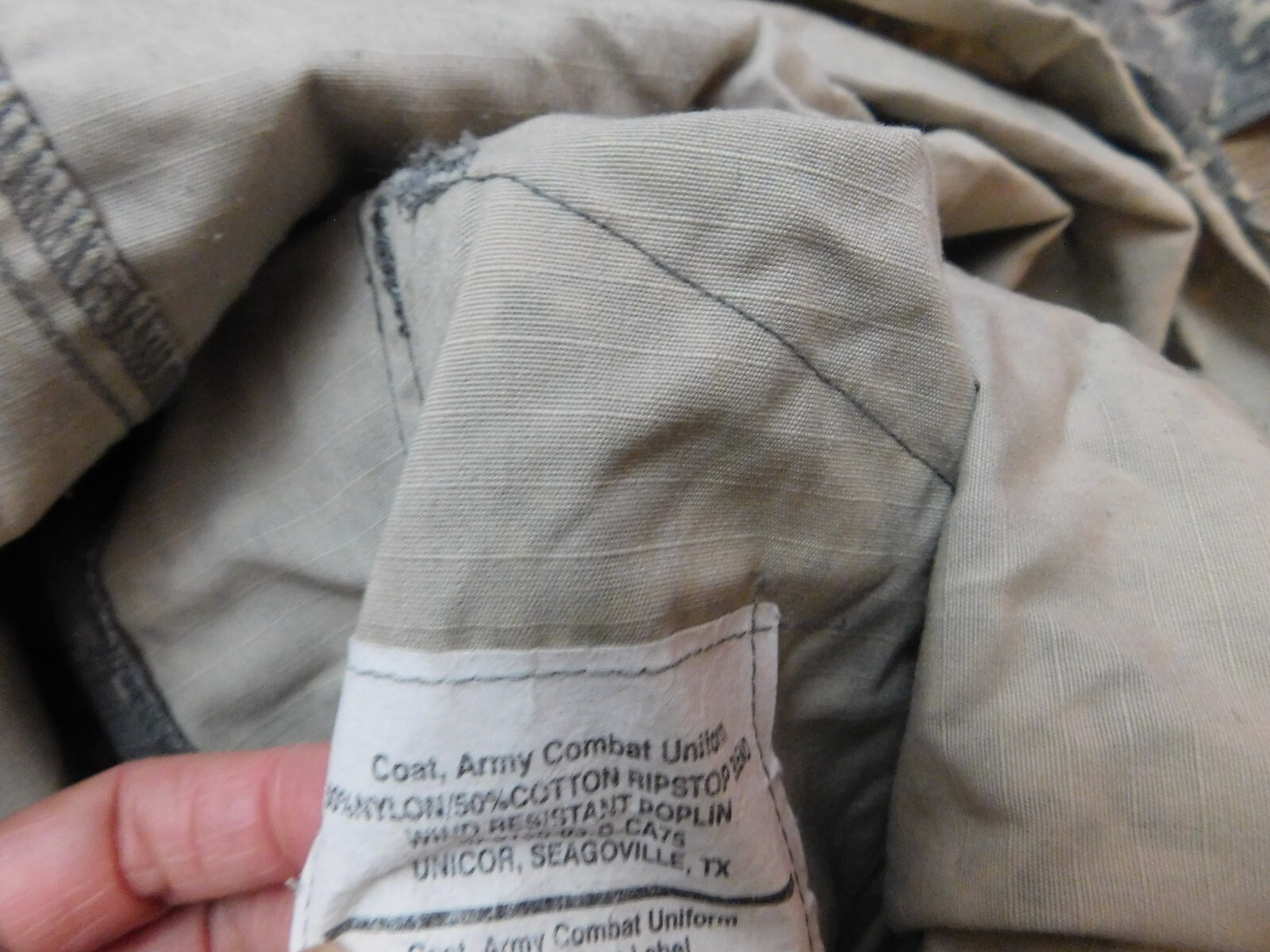US ARMY ACU TOP COAT SIZE LARGE - X LONG