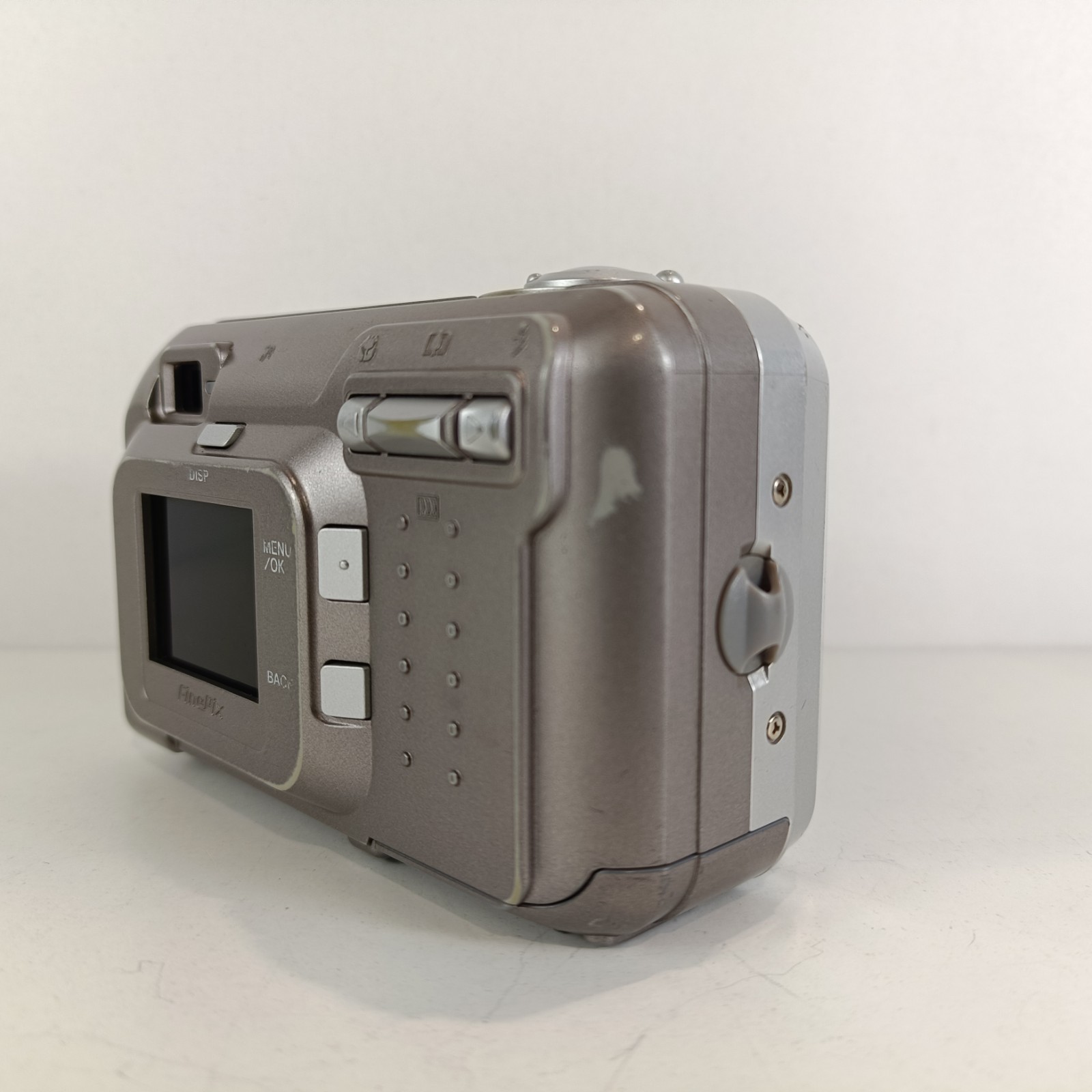 Fujifilm FinePix A405 2.0MP Digital Camera Silver Tested