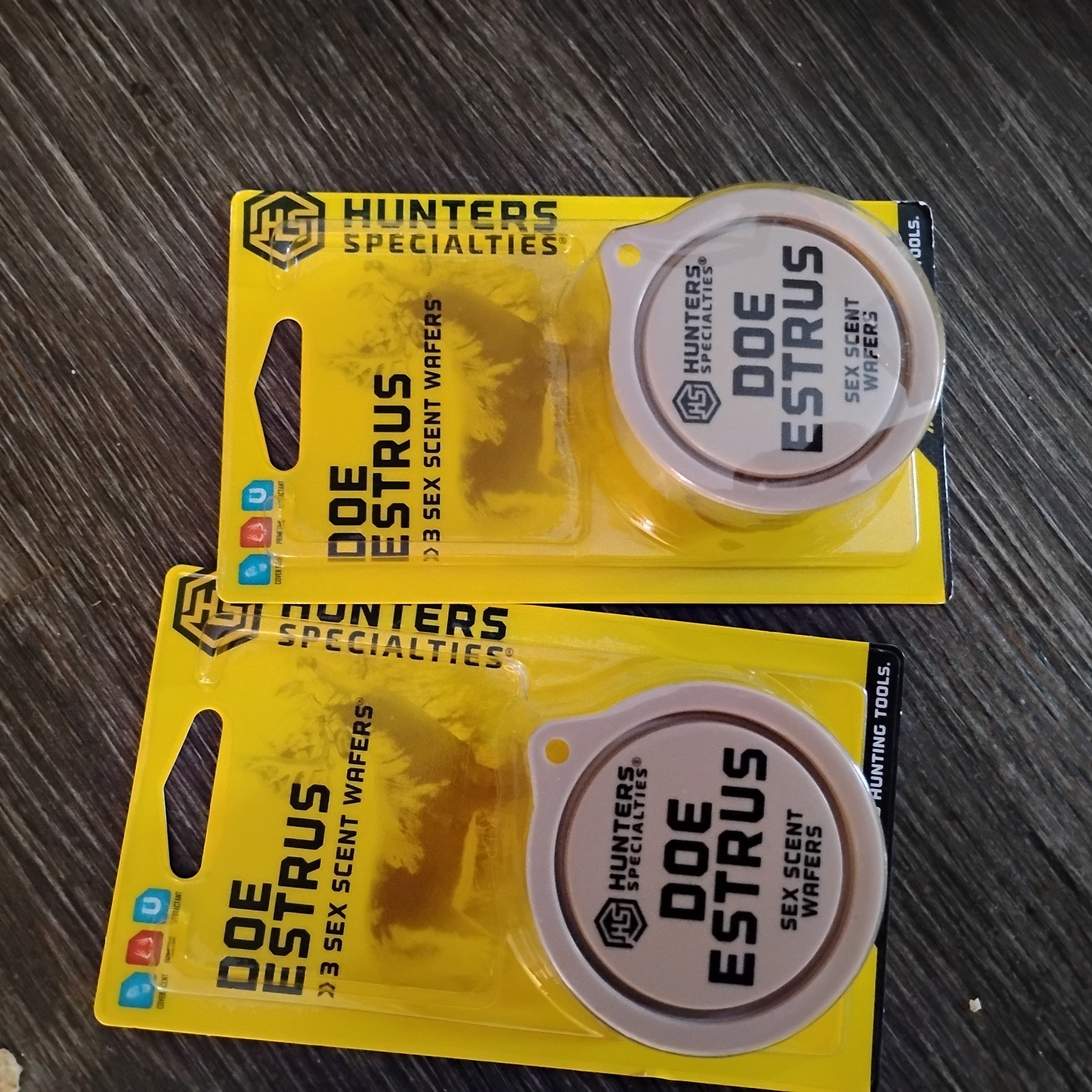 Hunters Specialties No Mess Reusable Doe Estrus Sex Scent Wafers Lot of 2