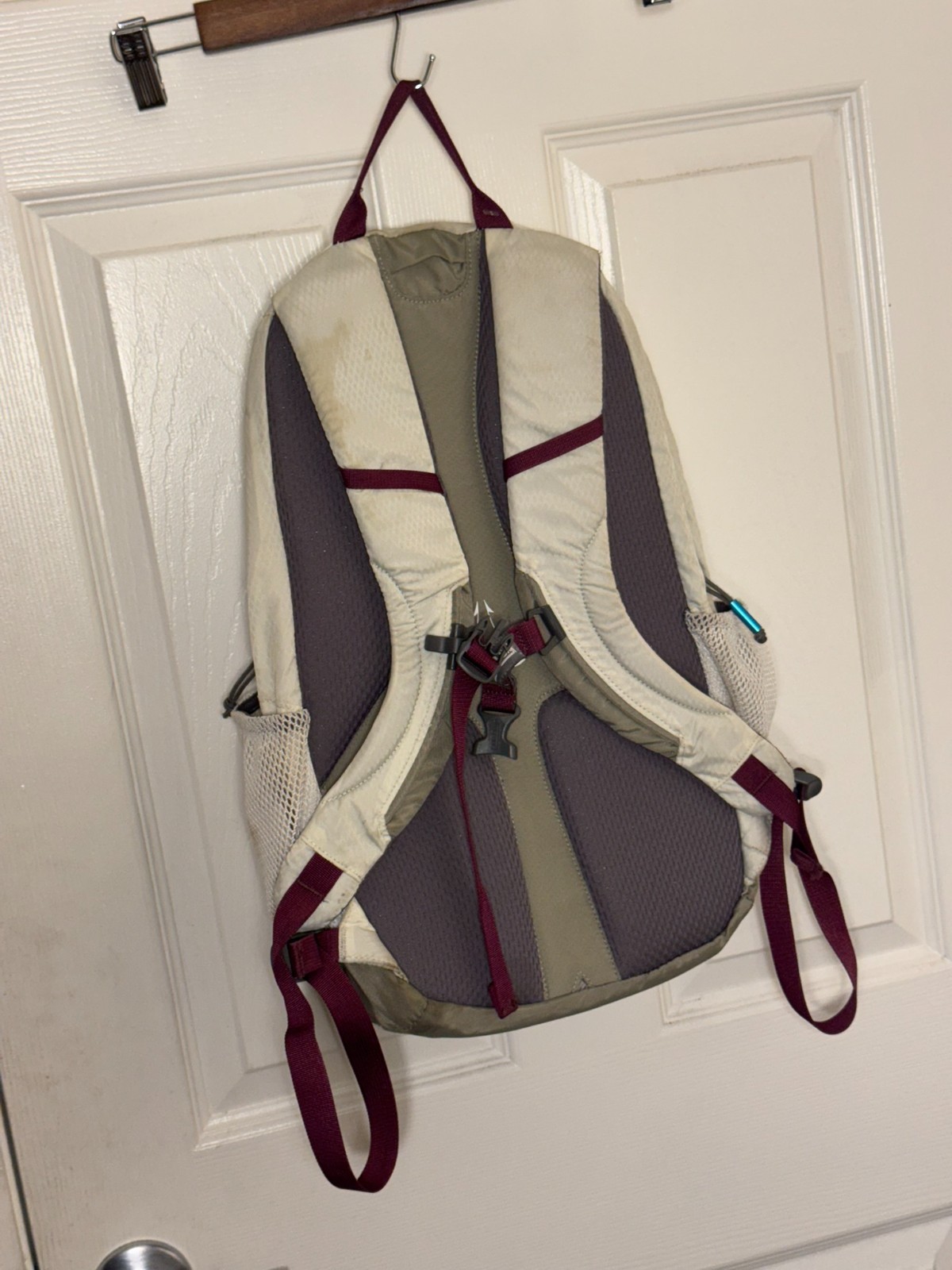 CamelBak Hydration Backpack Light Gray Olive Green Air Director 18x11