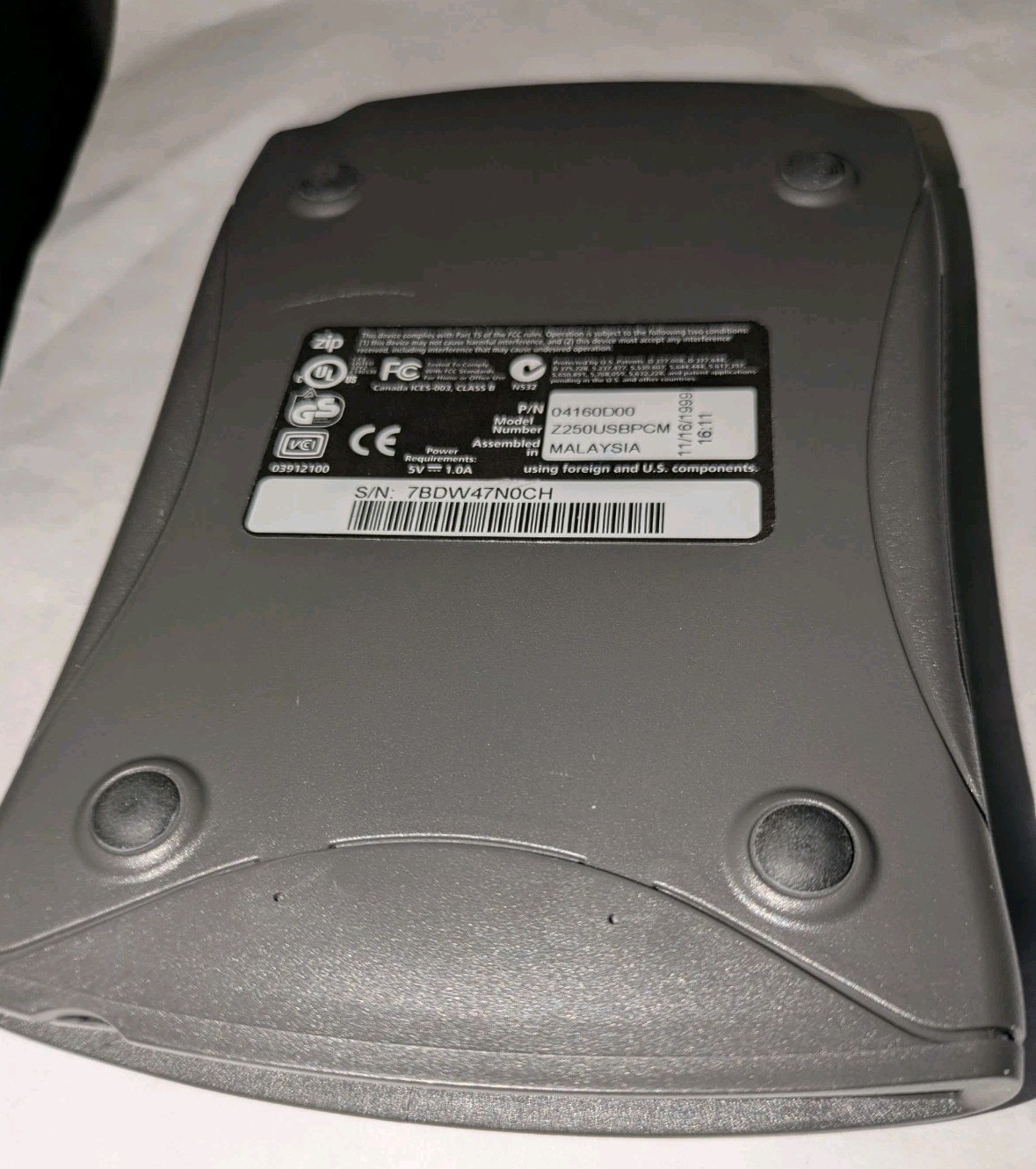 Iomega Zip 250 USB Powered External Drive No Cord - Untested