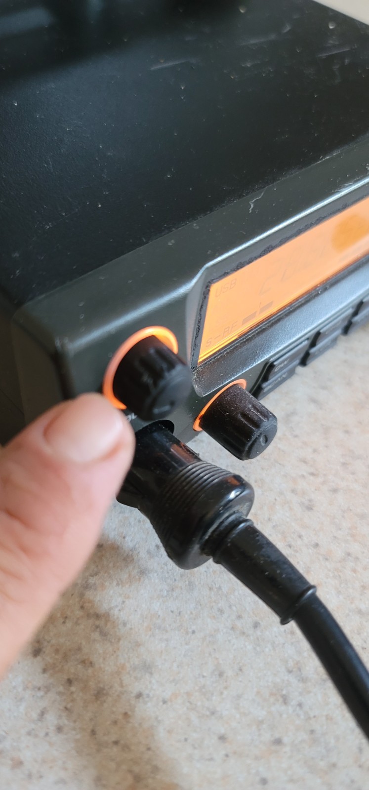 RADIO SHACK TRC 485 CB RADIO AM SSB