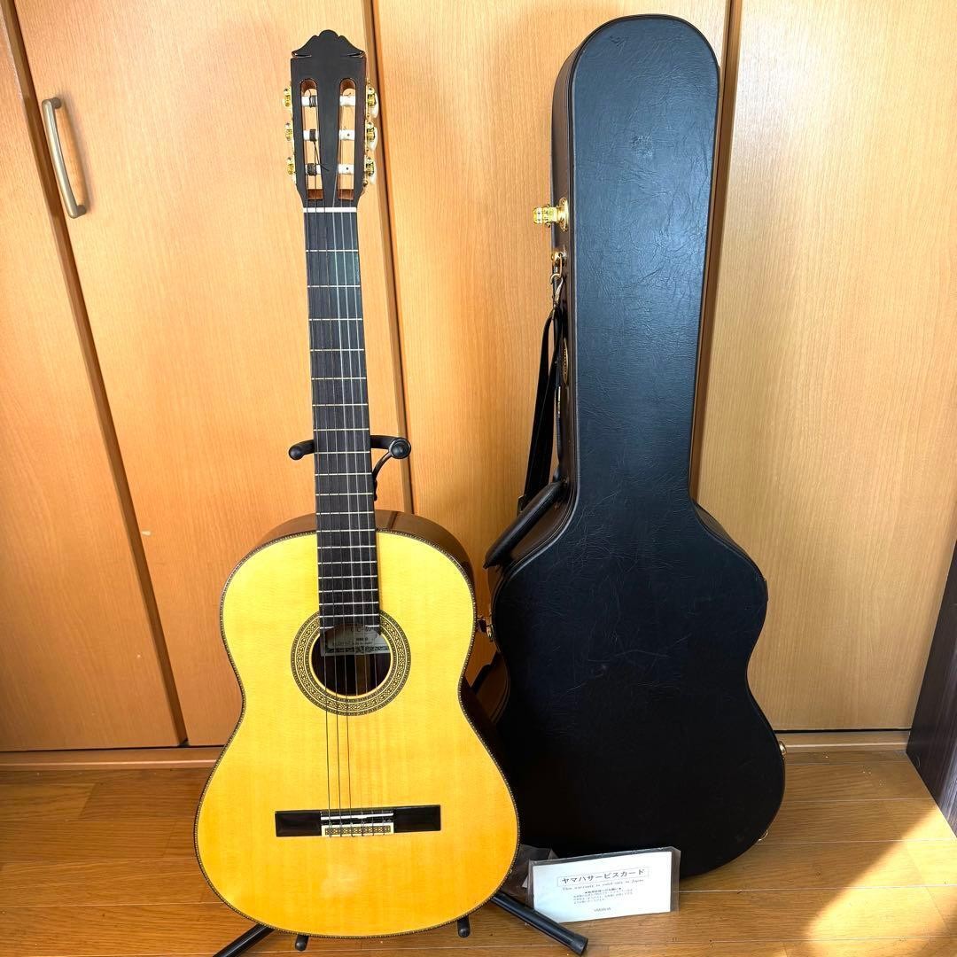 Classical Acoustic Guitar Yamaha GC-40 Made in Japan Grand Concert IZ006J