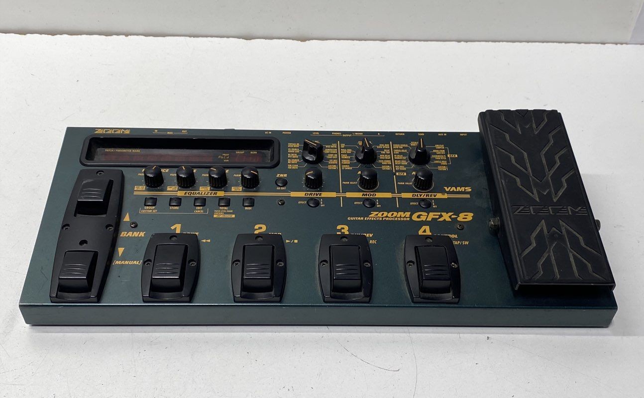 Zoom GFX-8 Guitar Effects Processor Multi-Effects Pedal VAMS Made in Japan