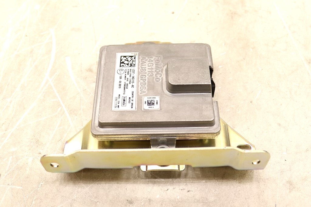NEW OEM Ford Pedestrian Alert Alarm Module LC5Z-14G490-AC Lincoln Aviator 20-21