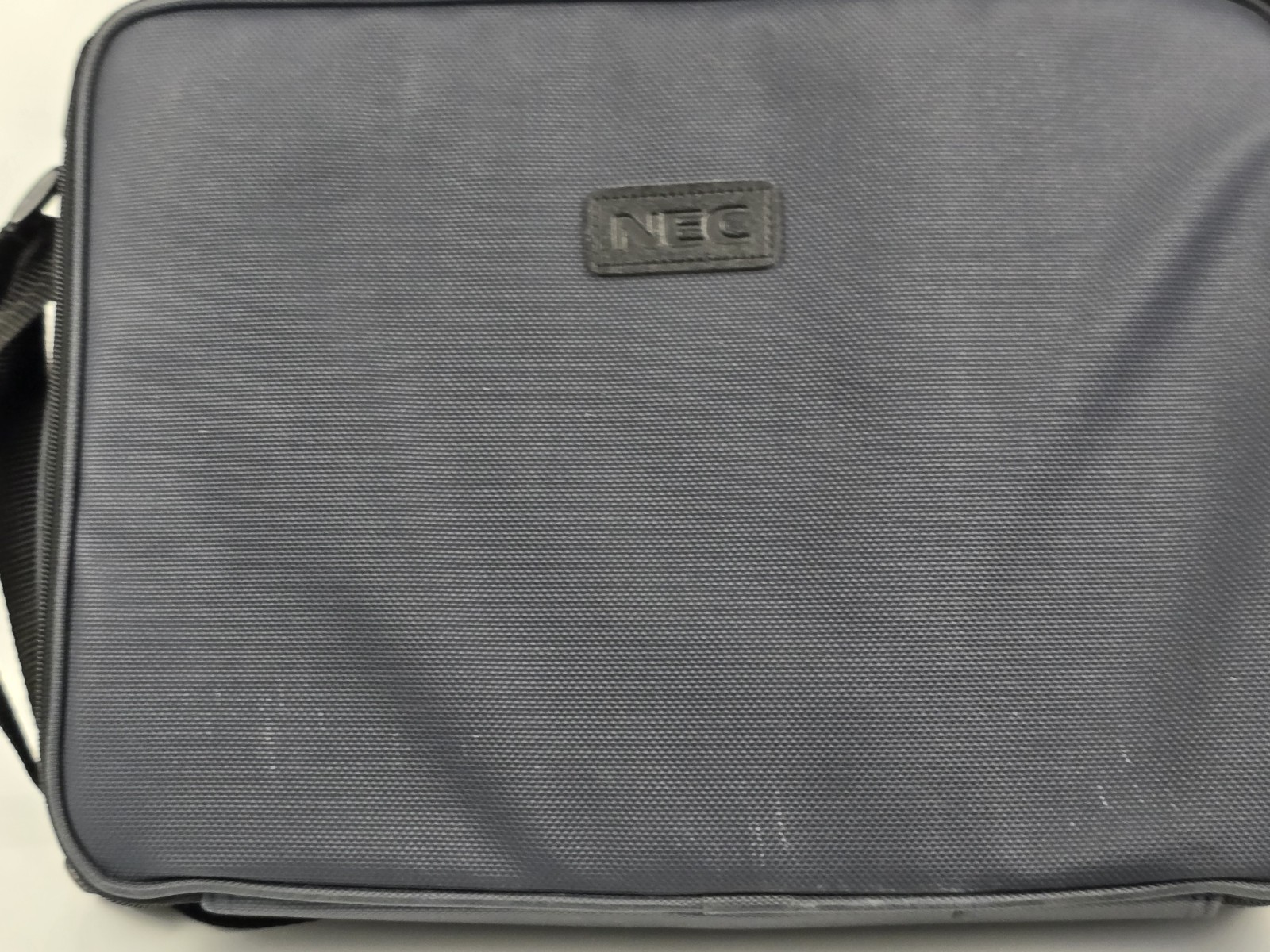 NEC LT150Z DLP Projector Portable XGA w/ Case Cables