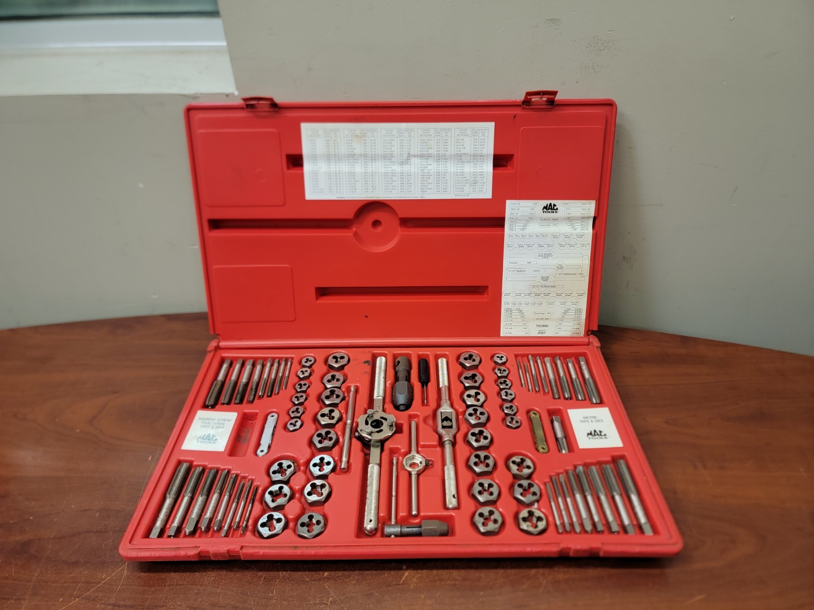 Mac Tools TDCOMBO Tap and Die Set...missing a piece