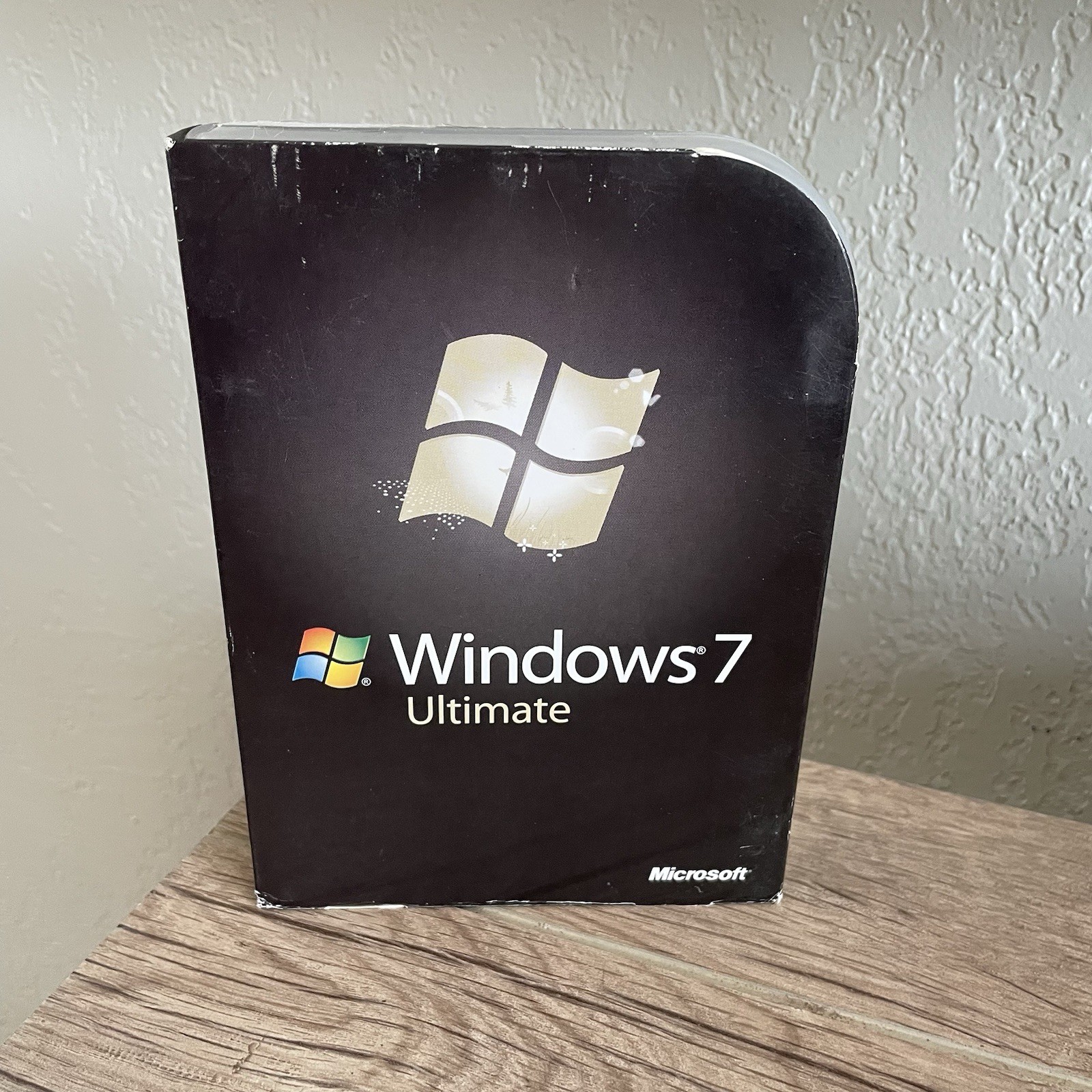 Microsoft Windows 7 Ultimate 32 Bit and 64 Bit DVDs  Box License Key