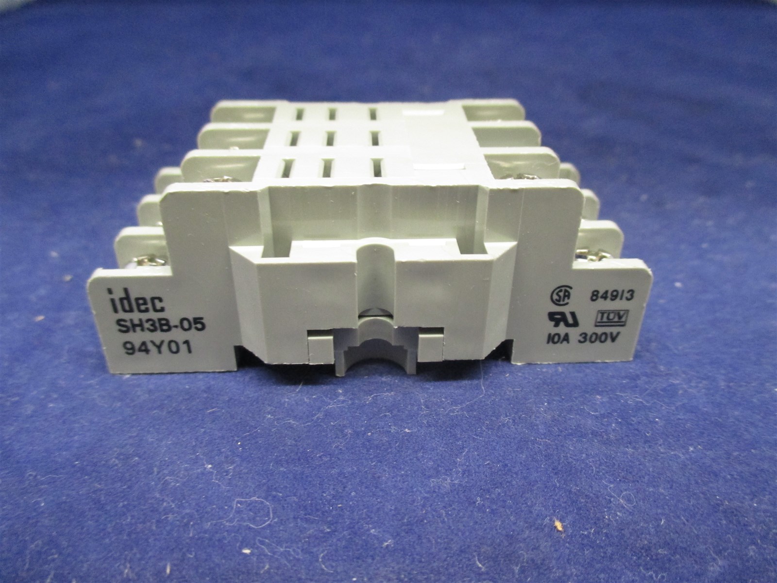 Idec SH3B-05 Relay Socket