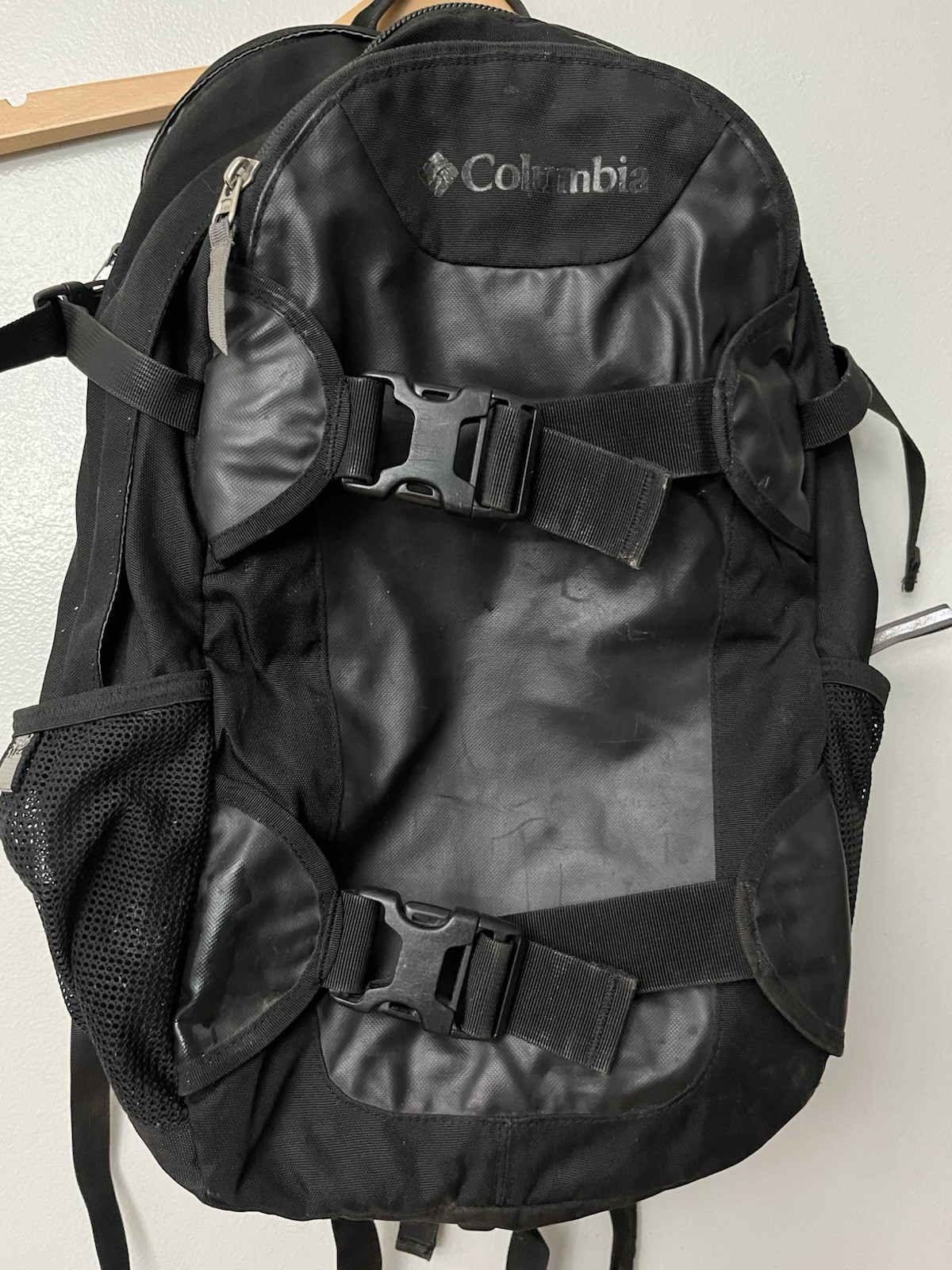 Columbia Black Day Backpack Hiking Outdoor  3 Pockets
