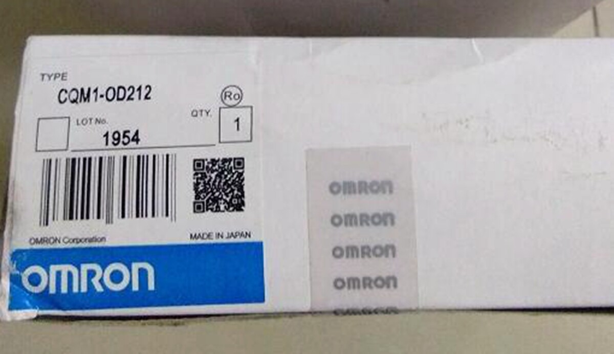 NEW OMRON module CQM1-0D212