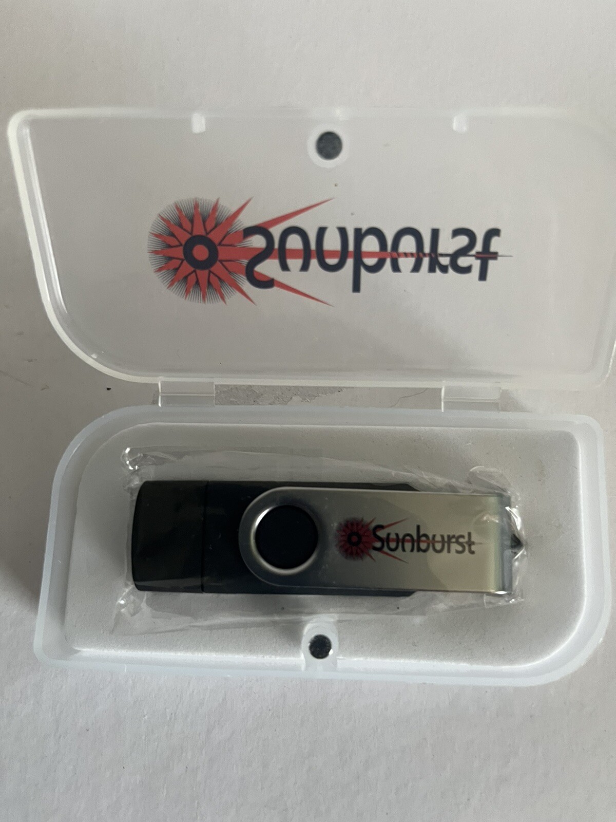 Sunburst USB Flash Drive 8GB