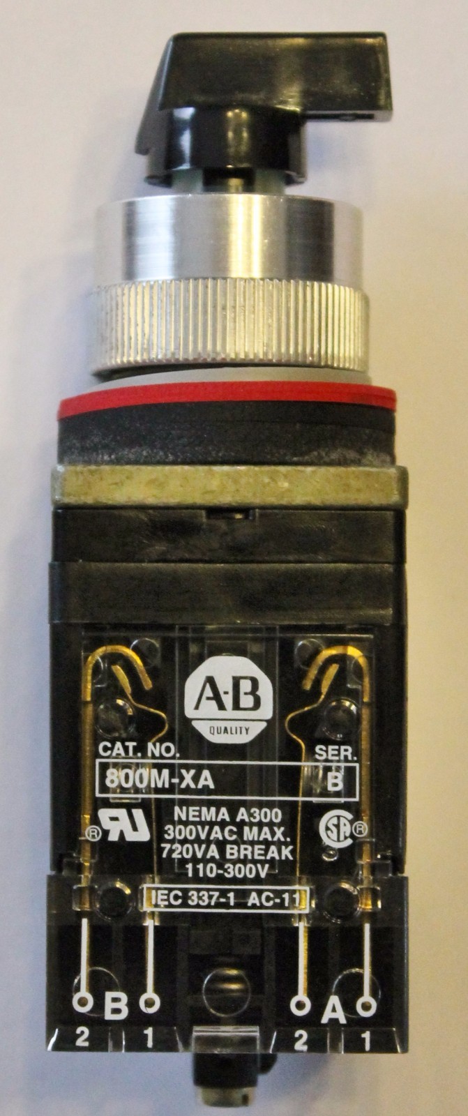 ALLEN BRADLEY 3 Pos Spring Return from Left Small Selector Switch 800MR JH4BLA