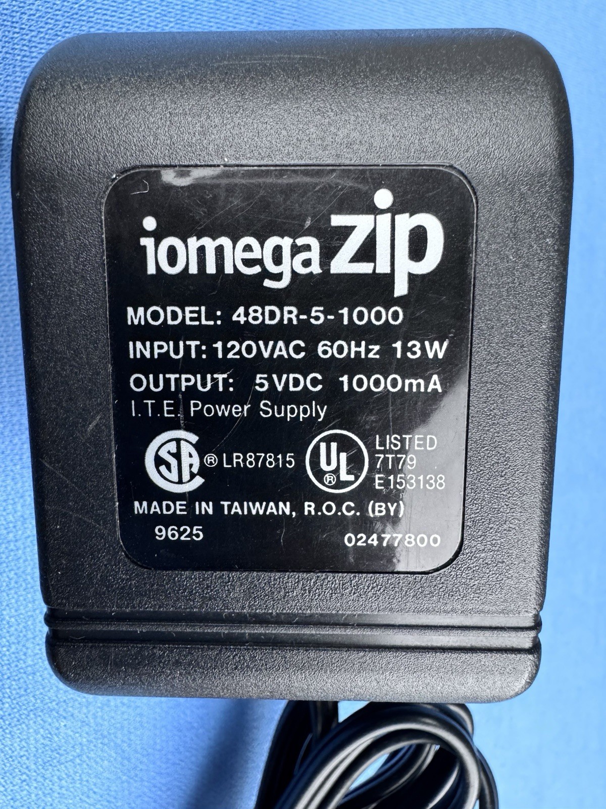 IOMEGA ZIP DRIVE 100 POWER SUPPLY 48DR-5-1000 02477800  OEM 5VDC 1000mA TESTED