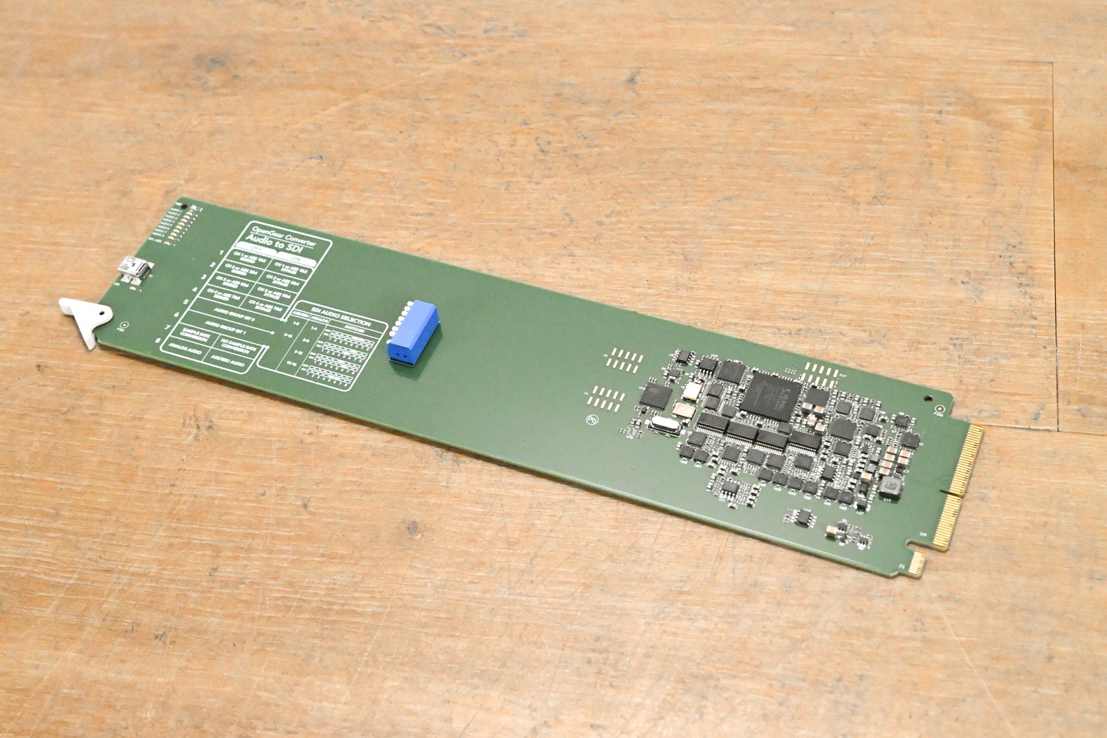 Blackmagic Design OpenGear Converter - Audio to SDI CG011X6