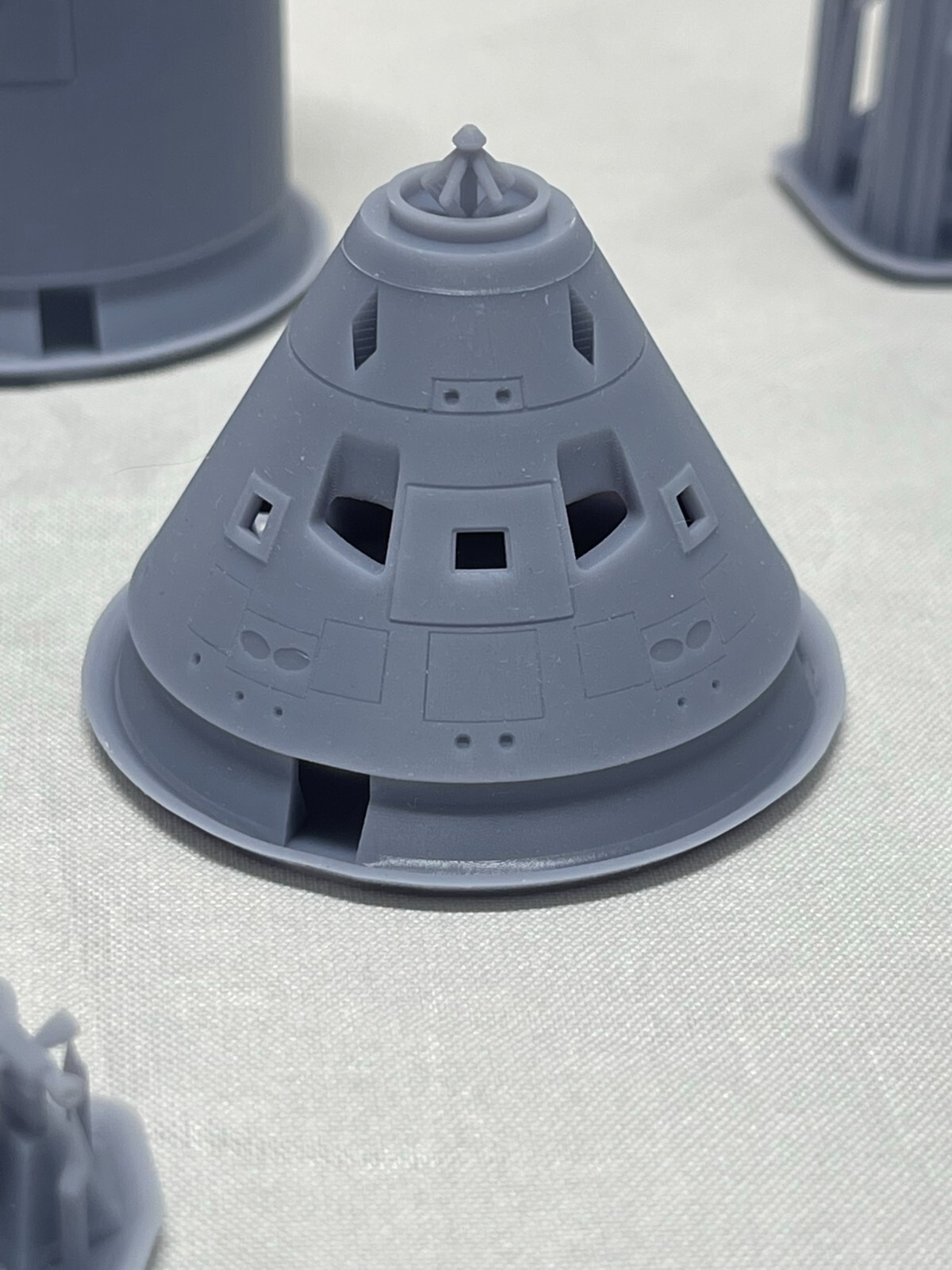 Highly detailed 1/96 scale Saturn V Command Module stack - 3D resin printed kit