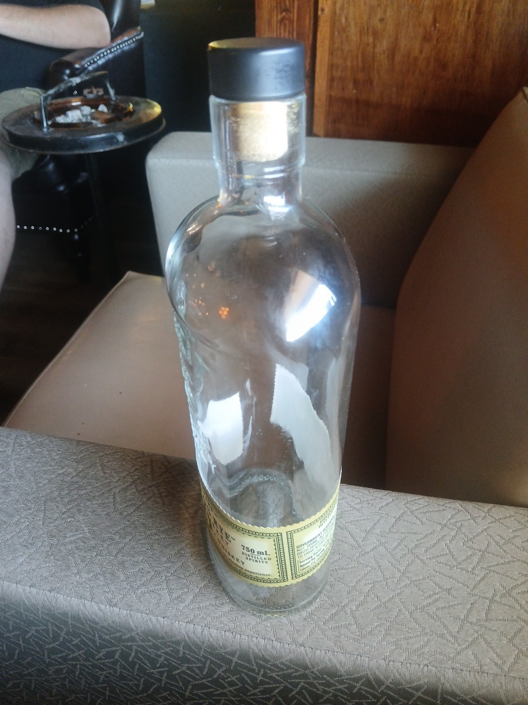 BULLEIT 95 RYE FRONTIER WHISKEY BOTTLE CORK TOP
