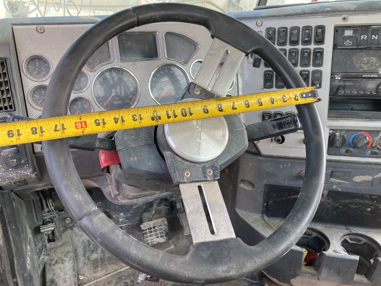 Mack CXU613 Left/Driver Steering Column - Used