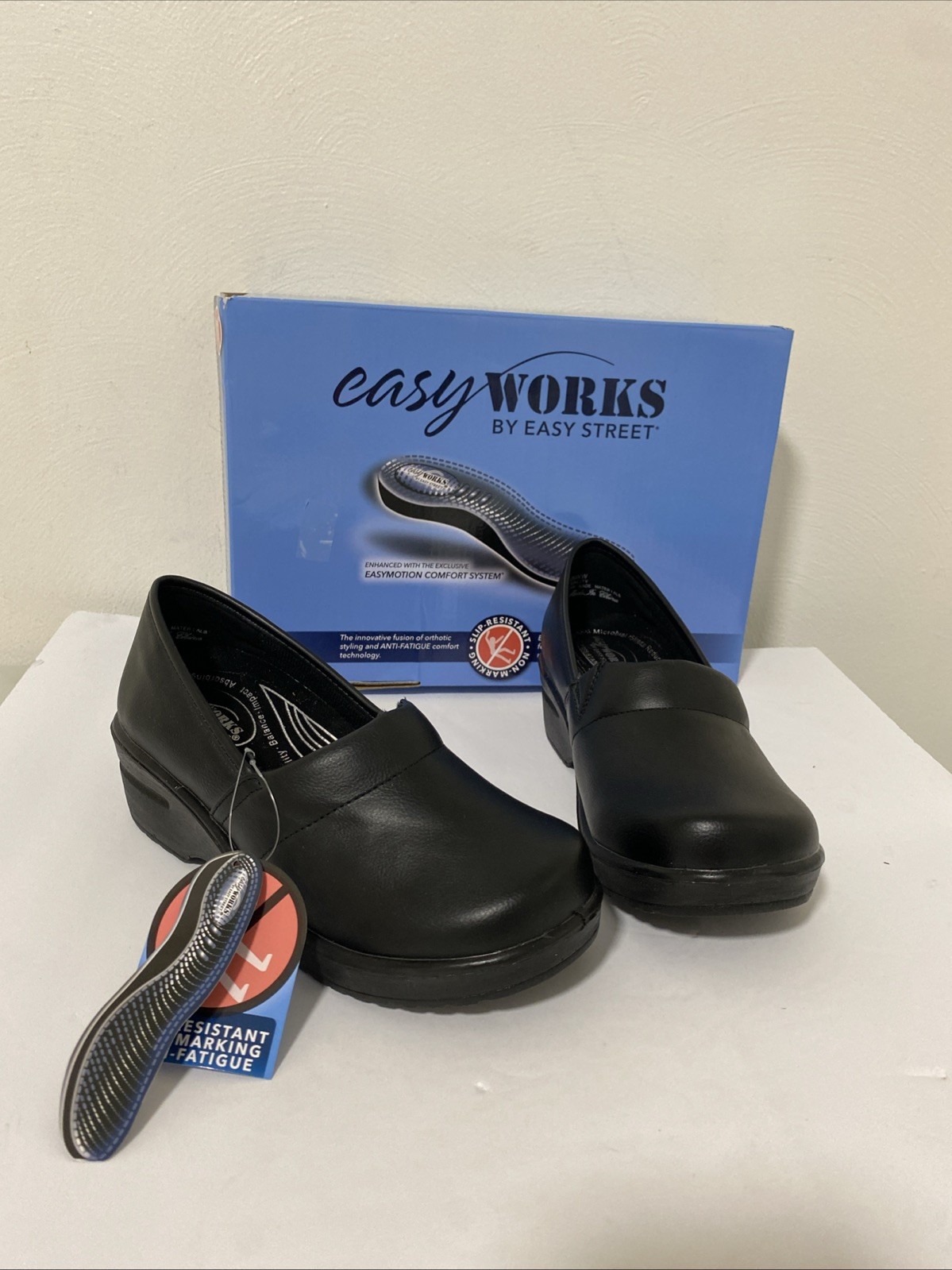 New Easy Works by Easy Street Clogs Nurse Laurie Women's 6.5WW Black