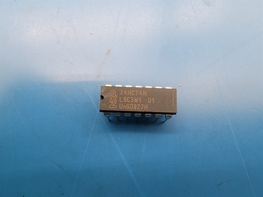 New (330pcs) 74HC74N NXPSEMI IC Logic