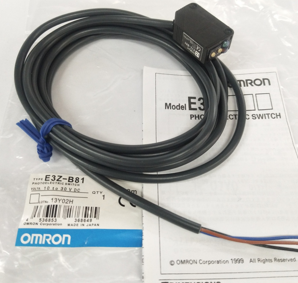 Omron E3Z-B81 Photoelectric Switch New One E3ZB81