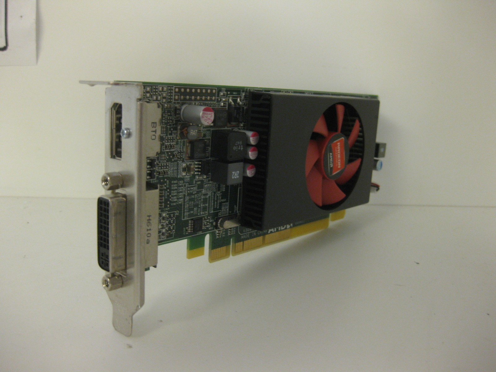 AMD 0F9P1R Radeon HD8490 1GB DDR3 DVI DisplayPort PCIe Low Profile Graphics GPU