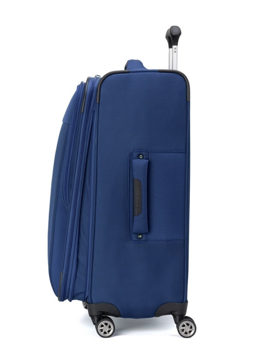 Travelpro WalkAbout 7 Medium Check-In Expandable Spinner