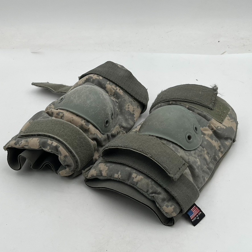 USGI Military Tactical Combat Knee Pads, ACU Pattern, RFI Issue, Medium Used