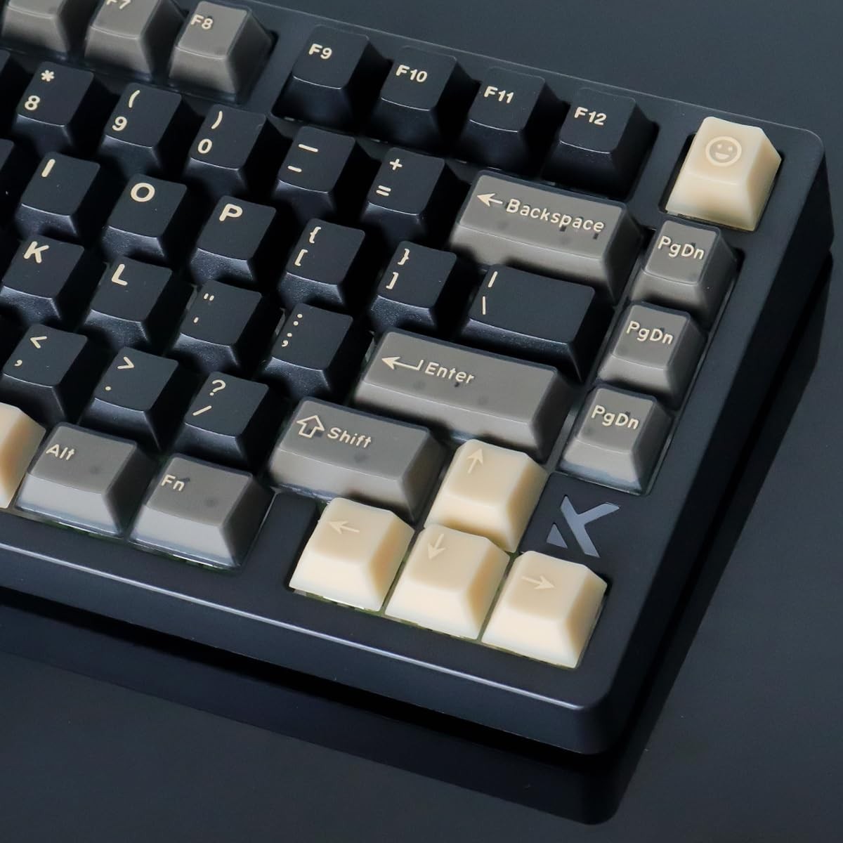 Black Translucent PBT Keycaps 163 Keys Double Shot Cherry Profile