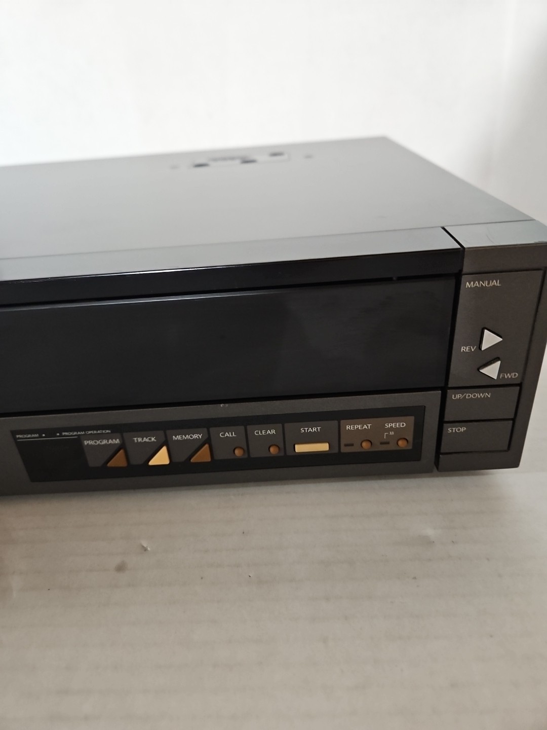Mitsubishi Linear Tracking Fully Automatic Turntable LT-70 Tested Working