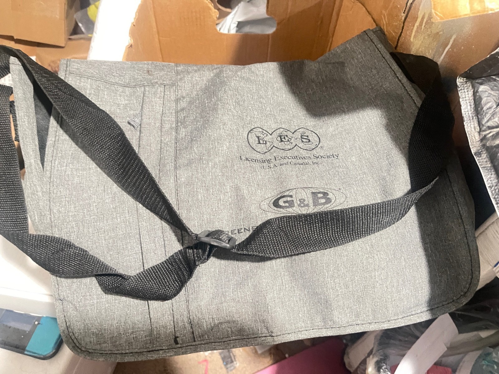 Messenger Gray Bag Computer Laptop with shoulder strap 15"Lx12"Wx3"D(M15)