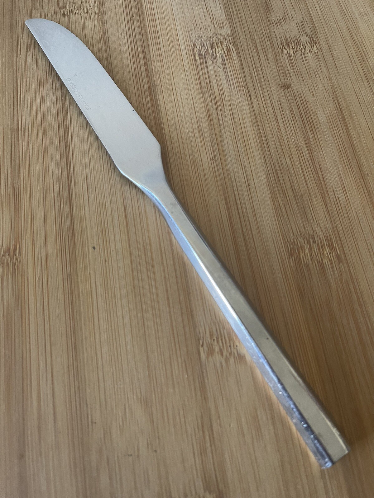 Hampton Stainless Glossy HSV10 Hexagon SERRATED DINNER KNIFE 9”