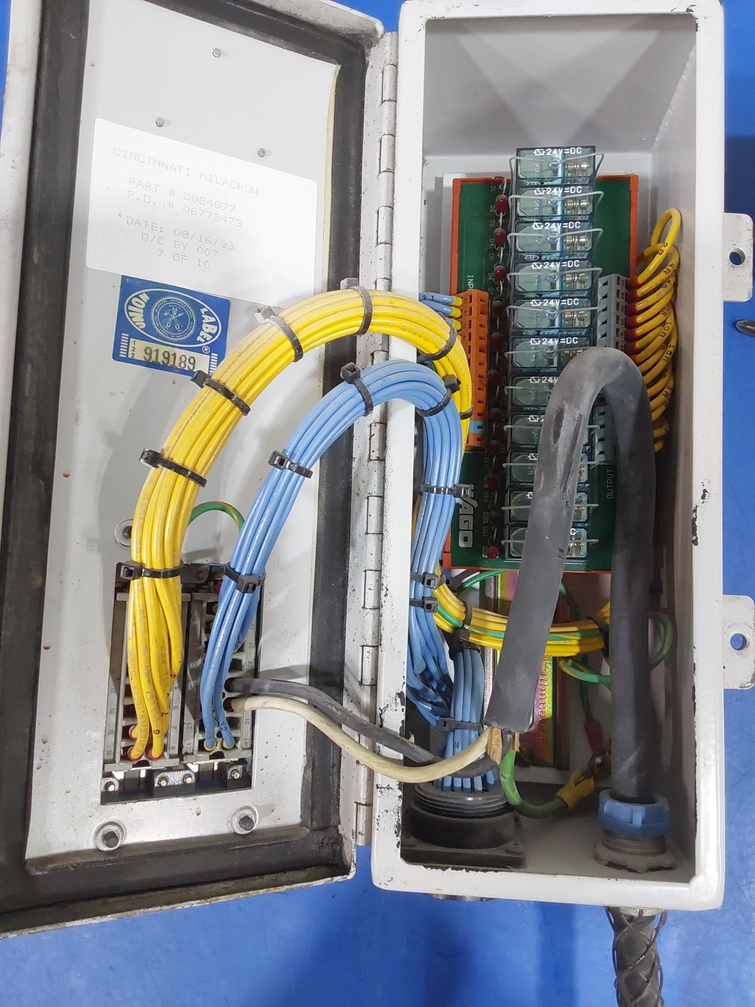 Cincinnati Milacron 5084077 Robot Interface Controller