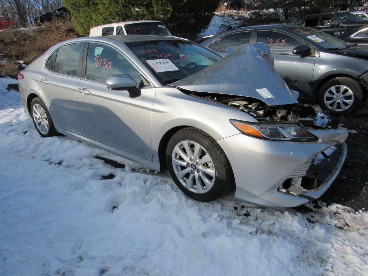 CAMRY 2018 Glove Box 1023058