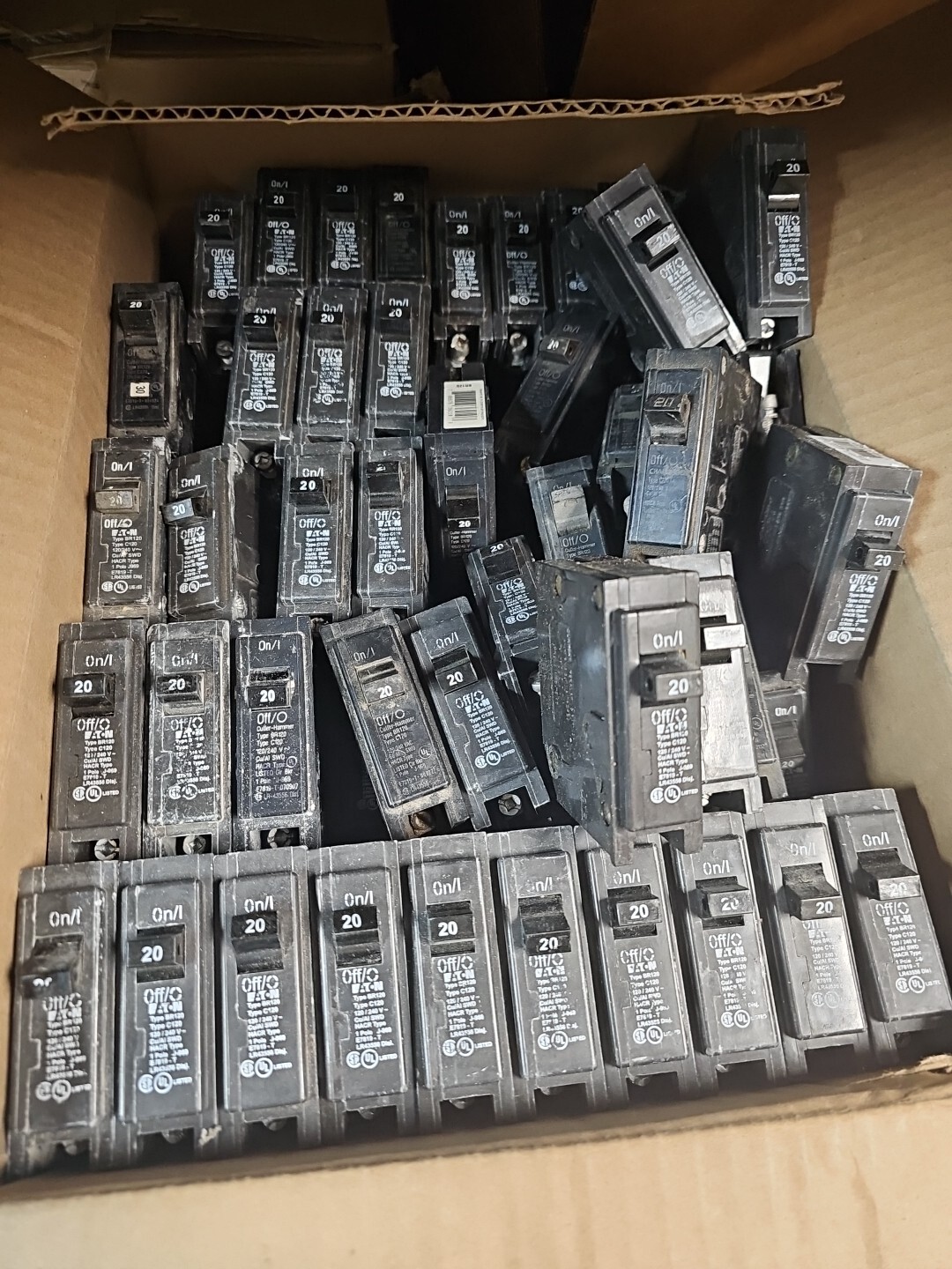 LOT OF 5 Eaton BR120 Thermal Magnetic Circuit Breaker - Black  TYPE C120