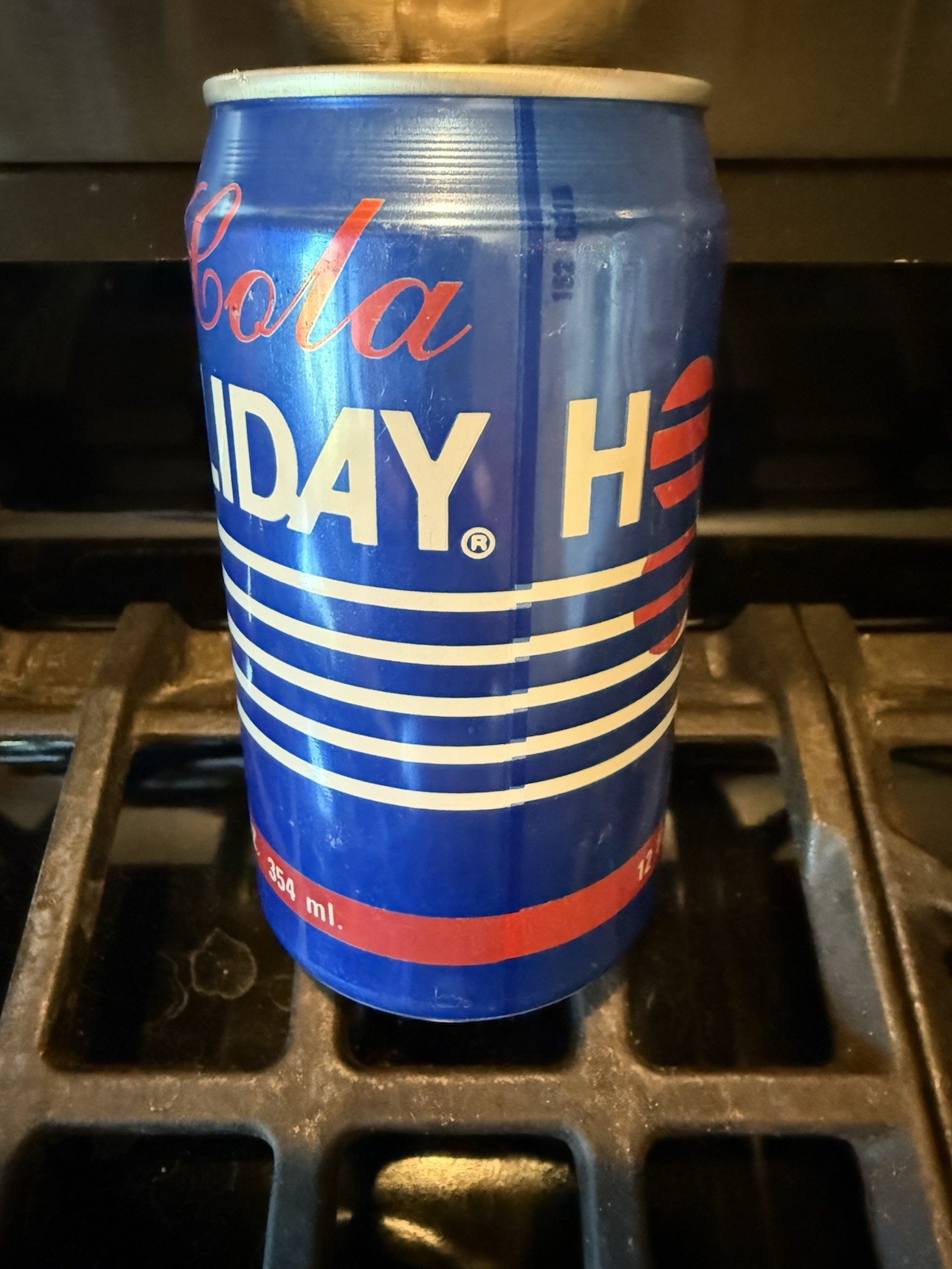 HOLIDAY COLA soda 🥤can - CHATTANOOGA, TN 🇺🇸